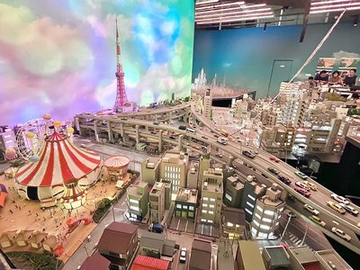 🔬 스몰 월드 미니어처 박물관 (SMALL WORLDS Miniature Museum) 이미지 2